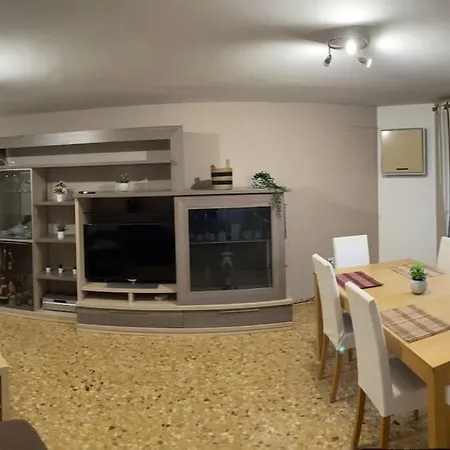 Precioso Junto Al Centro Con Garaje Appartamento Valenza